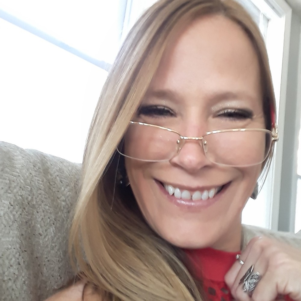 Meet your Posher, Posh